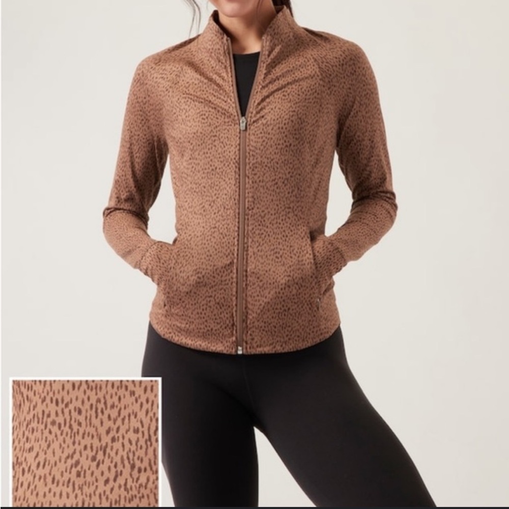 Athleta Salutation Jacket In A Brown Leopard Print Pattern Size L